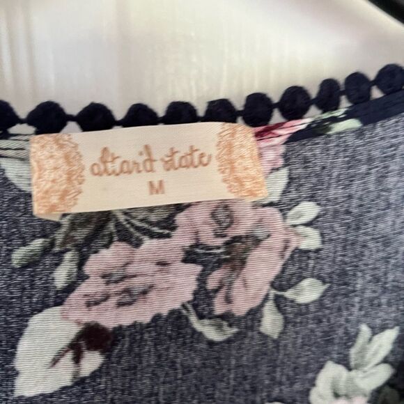 Altar’d state boho cottagecore FLORAL FLARE SLEEVE mini dress - Picture 4 of 12